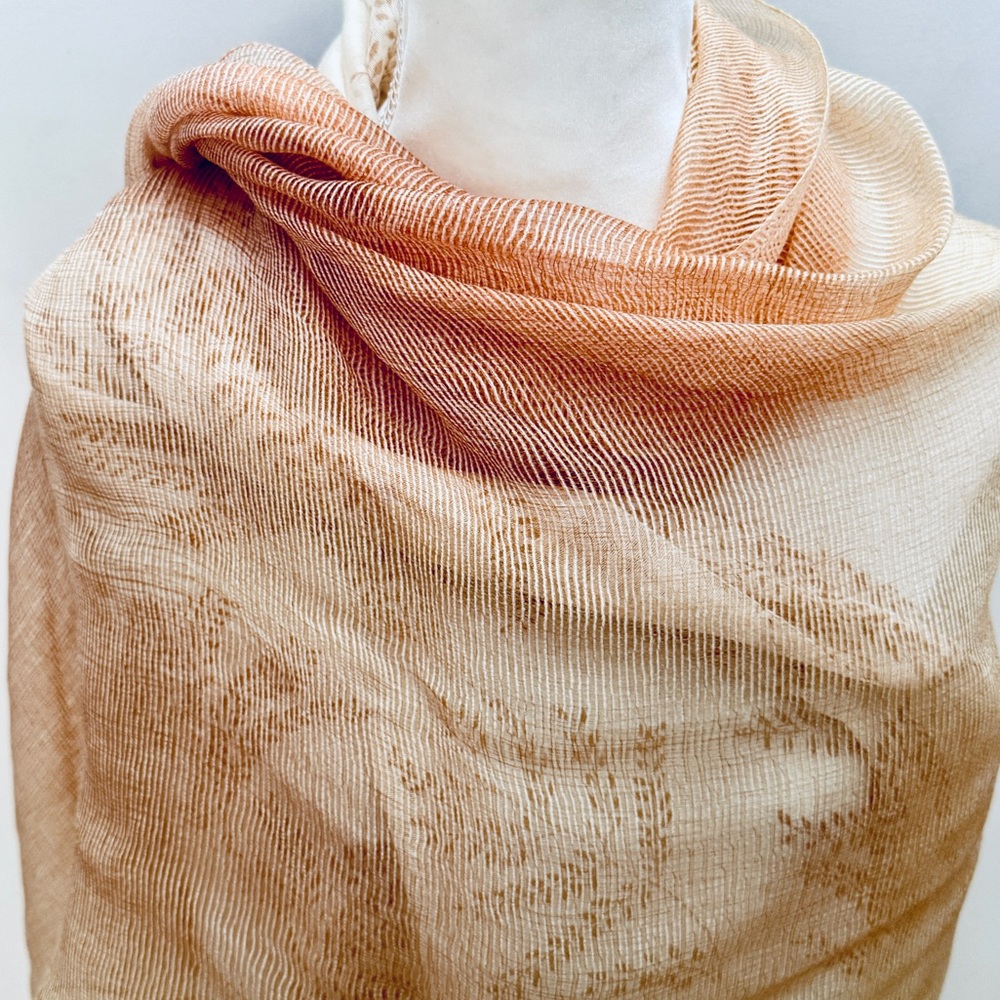 Paisley Road Elegant Gossamer Pale Peach/Cream Silk & Cotton Shawl - Picture 2 of 7